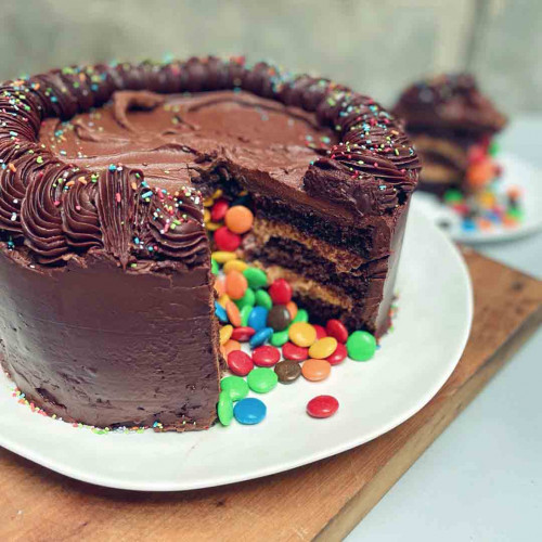 TORTA DE CUMPLEAÑOS DE CHOCOLATE