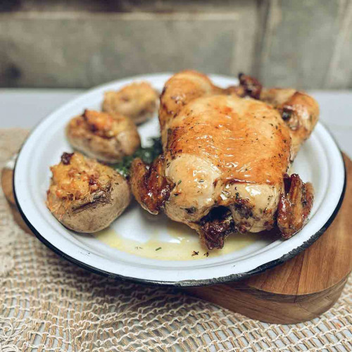 POLLO AL HORNO CON PAPAS RELLENAS