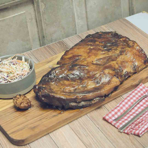 PECHITO DE CERDO LAQUEADO CON ENSALADA COLESLAW