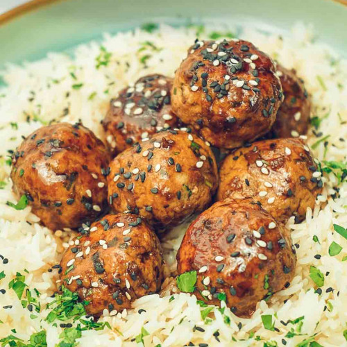 ALBÓNDIGAS DE CERDO CON ARROZ