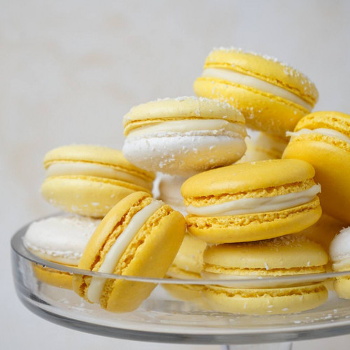 MACARONS DE COCO, LIMÓN Y MARACUYÁ