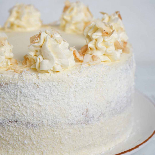 TORTA DE COCO, NUECES Y CHOCOLATE BLANCO