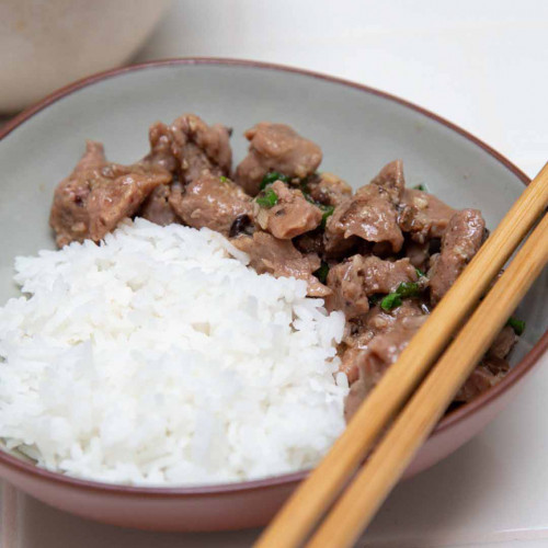 CERDO AL VAPOR CON AJO Y POROTOS DE SOJA