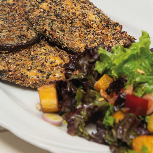 MILANESA DE BERENJENA CON ENSALADA