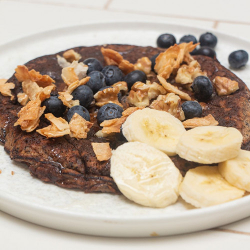 PANCAKES DE BANANA, CACAO Y FRUTOS SECOS