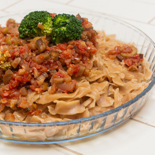 PASTA DE ATÚN CON SALSA MEDITERRÁNEA