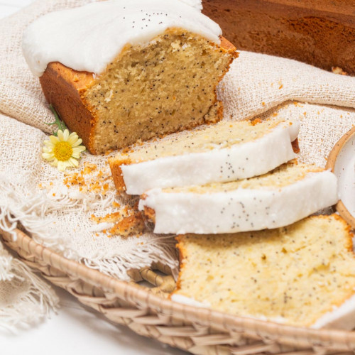 BUDÍN DE LIMÓN Y AMAPOLAS SIN MANTECA