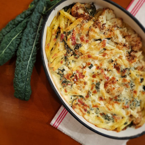 Pasta gratinada con kale