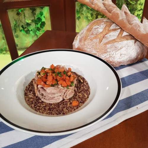 Cochinillo con risotto de quinoa