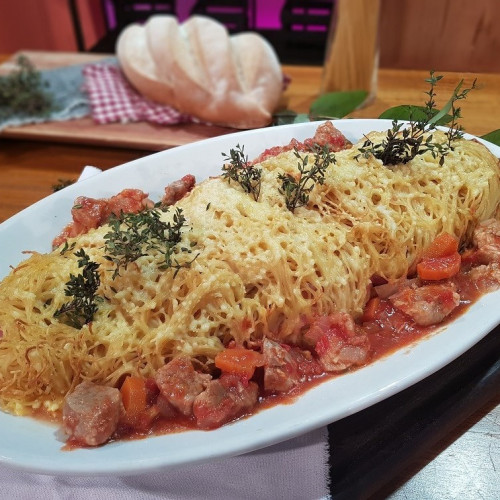 Rotolo de fideos con cerdo