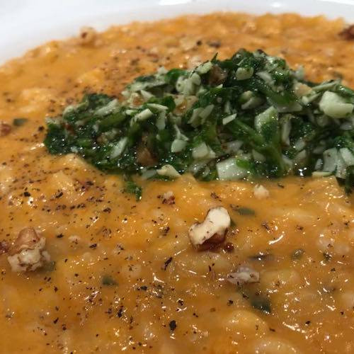 Risotto de calabaza con pesto de rúcula