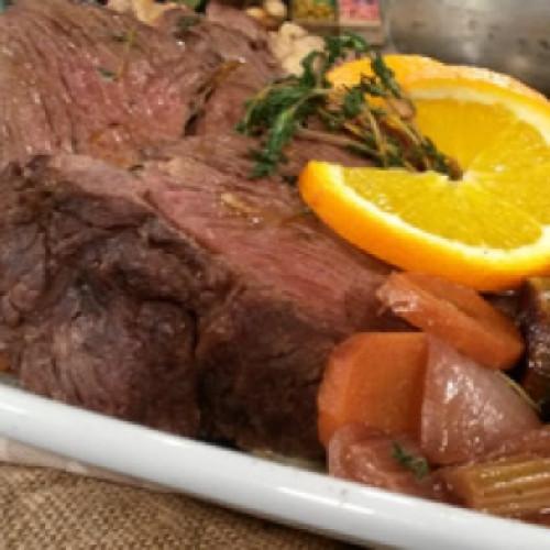 Roast beef breseado con batatas salteadas