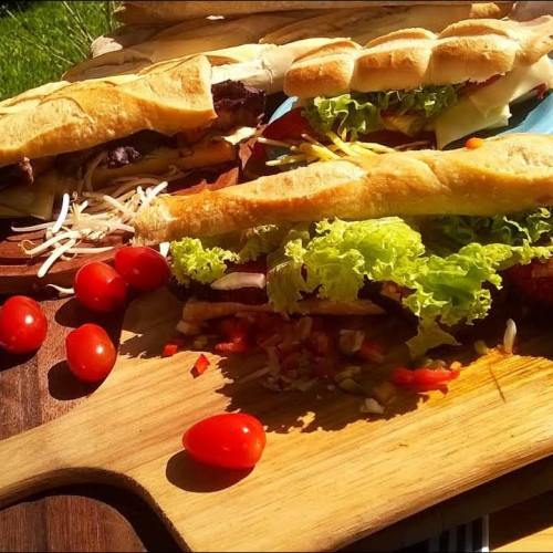 Sándwiches de bondiola y picaña a la parrilla