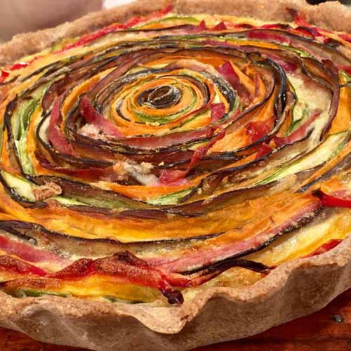 Tarta circular de vegetales con dos ligues