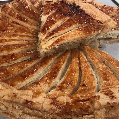 Tarta de almendras y crema pastelera