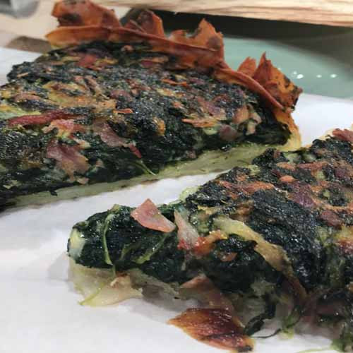 Tarta de espinaca y hongos en masa de papa