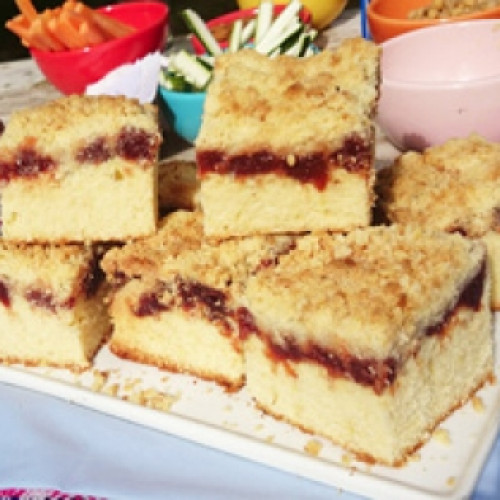 Torta alemana rellena con dulce de membrillo