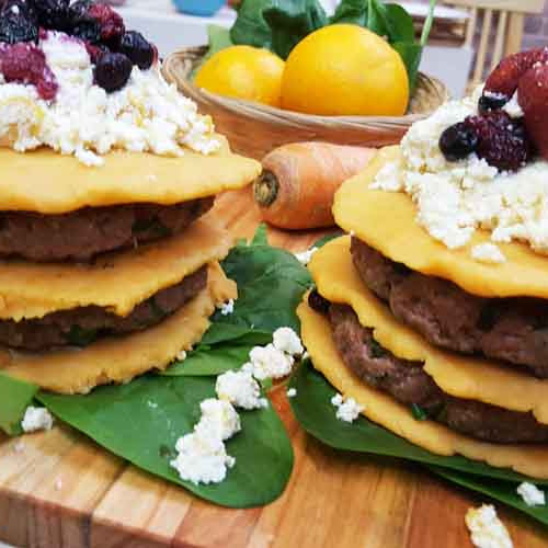 Torta de carne, ricota y frutos rojos para perros