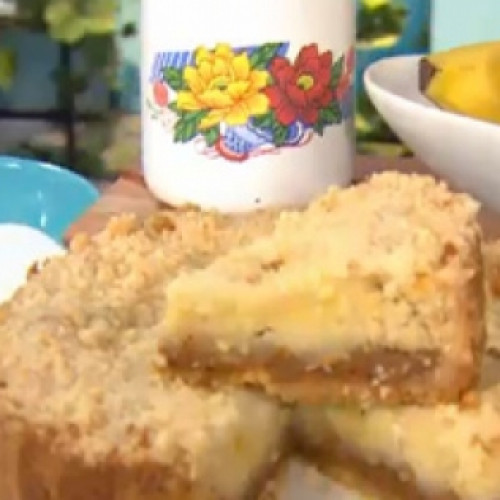 Torta de coco, bananas y dulce de leche