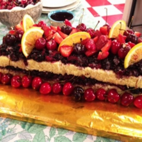 Torta de mermelada con frutos rojos