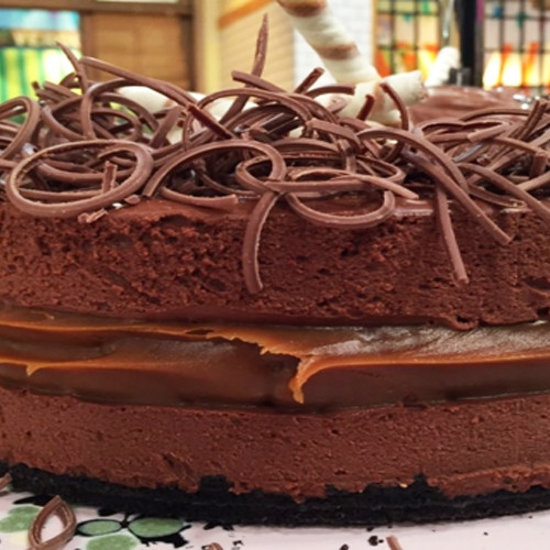 Torta helada de mousse de chocolate en 5 pasos