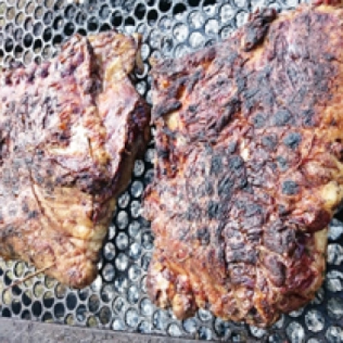 Vacío relleno con roquefort a la parrilla