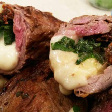 Arrollados de cuadril caprese con salteado a la chapa