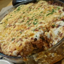 Lasagna de berenjenas y papas a la griega