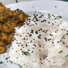 Pechugas al curry con mil hojas de papa