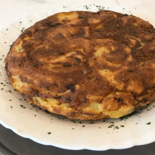 TORTILLA DE PAPA Y CEBOLLA