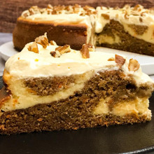 CARROT CAKE CHEESECAKE