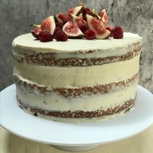 TORTA DE DULCE DE LECHE Y MERENGUE CON FRUTAS