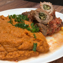 ENVUELTOS DE CARNE CON PURÉ DE BATATAS