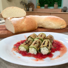 ARROLLADITOS DE ZUCCHINI Y RICOTA CASERA