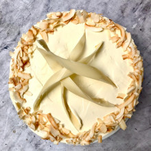 TORTA HÚMEDA DE COCO Y CHOCOLATE BLANCO