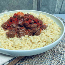 GOULASH CON SPAETZEL