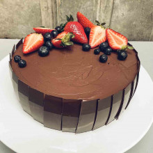 TORTA MOUSSE DE CHOCOLATE Y MARQUISE