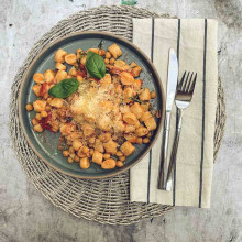 PASTA CASERA DE RICOTA CON SALSA