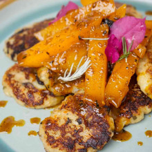 CROQUETAS DE PAPA CON CHUTNEY DE MANGO