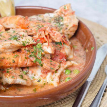 CAZUELA DE PESCADOS Y MARISCOS