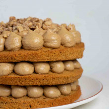 TORTA DE CAFÉ Y NUECES CROCANTES