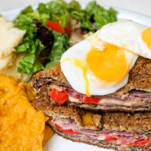 MILANESA A CABALLO RELLENA