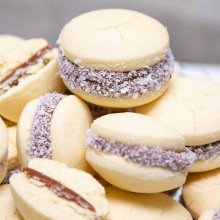 ALFAJORES DE MAICENA DE DOÑA PETRONA