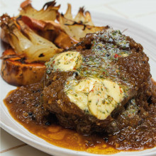 BIFE ANCHO CON CALABAZAS GRATINADAS