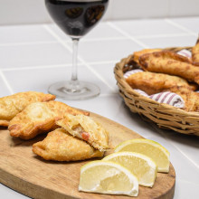 EMPANADAS FRITAS DE PESCADO