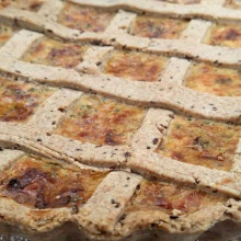 Tarta integral con semillas de brócoli y panceta