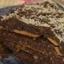 Turrón turco de gran combinación con chocolate, galletitas y avena.